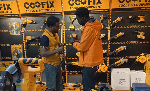 Компания COOFIX предоставляет послепродажную поддержку на месте для укрепления доверия клиентов.